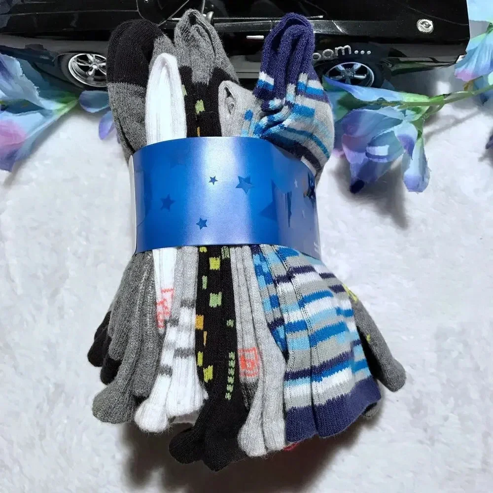 K. Bell New with Packaging 11 Pairs Crew Socks for Kids 13-4